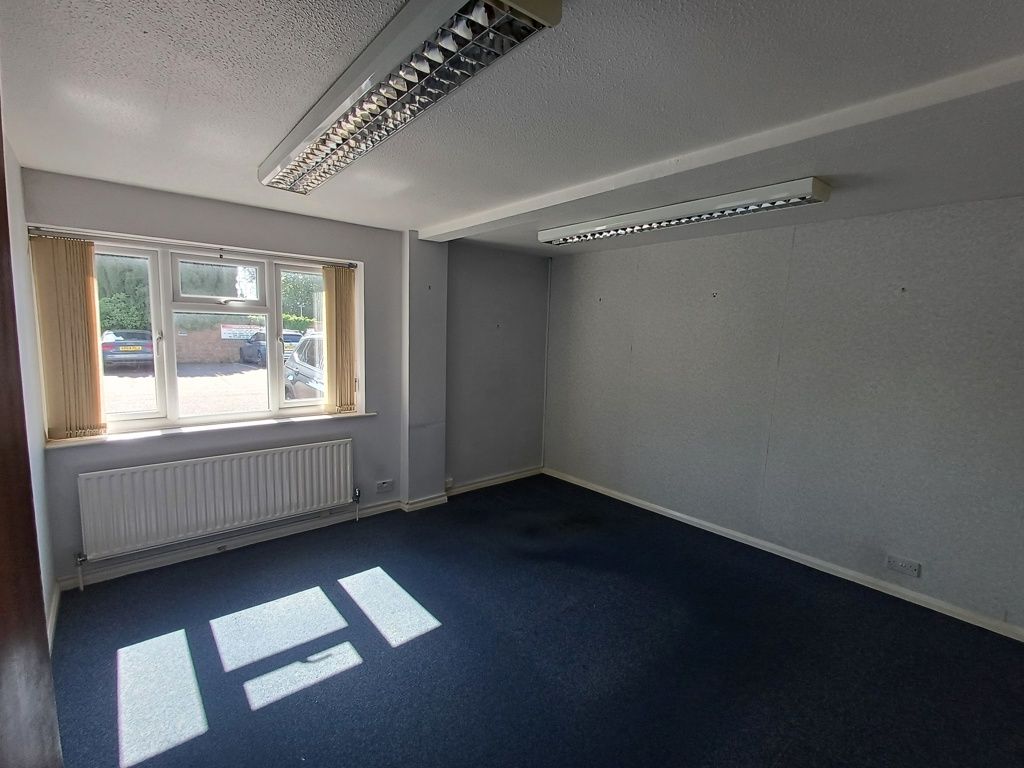 Property photo 3 of 13 Photo 26