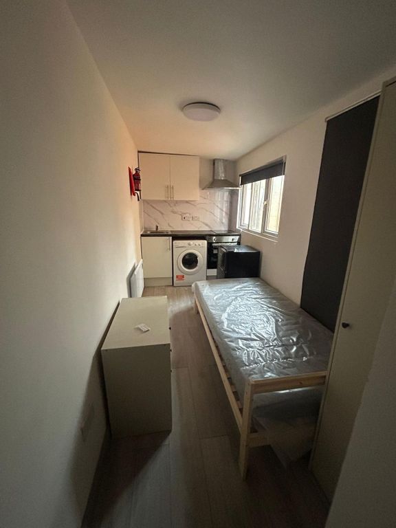 Property photo 3 of 4