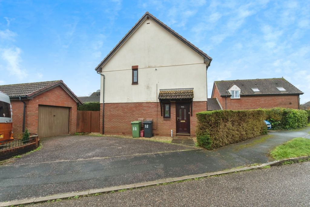 Property photo 2 of 20