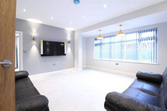 Property photo 1 of 11 9363981.Jpg