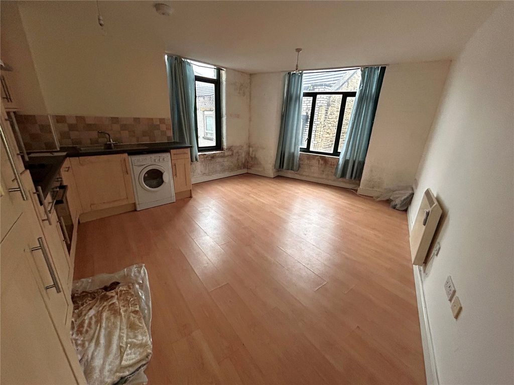 Property photo 2 of 6 Picture No. 02