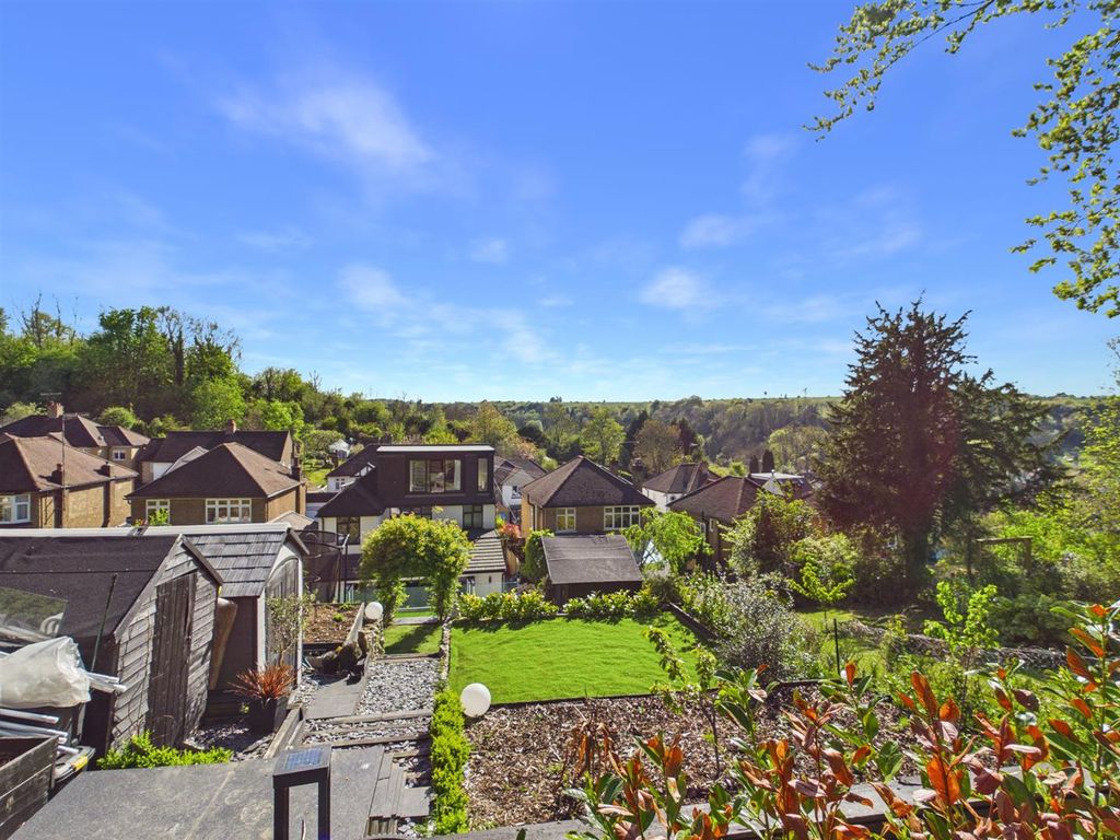 Additional image 35 of 5 bed detached house for saleMead Way, Coulsdon CR5