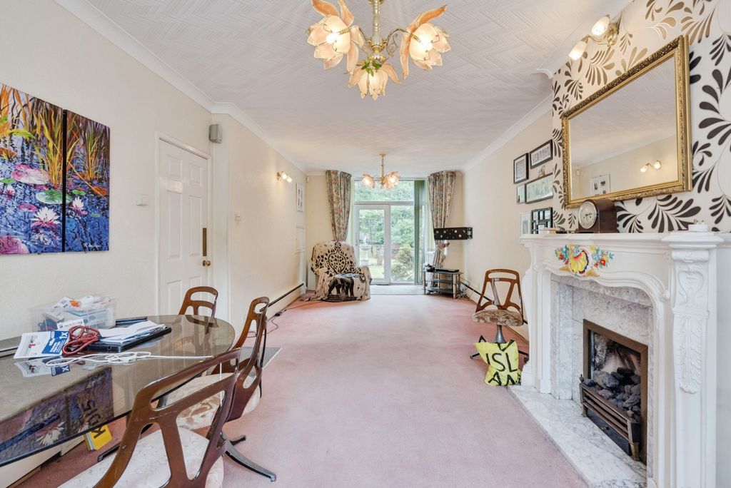 Property photo 3 of 33 Pbox-Img.Jpg