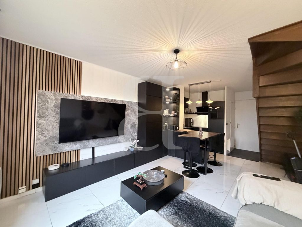 Property photo 2 of 10