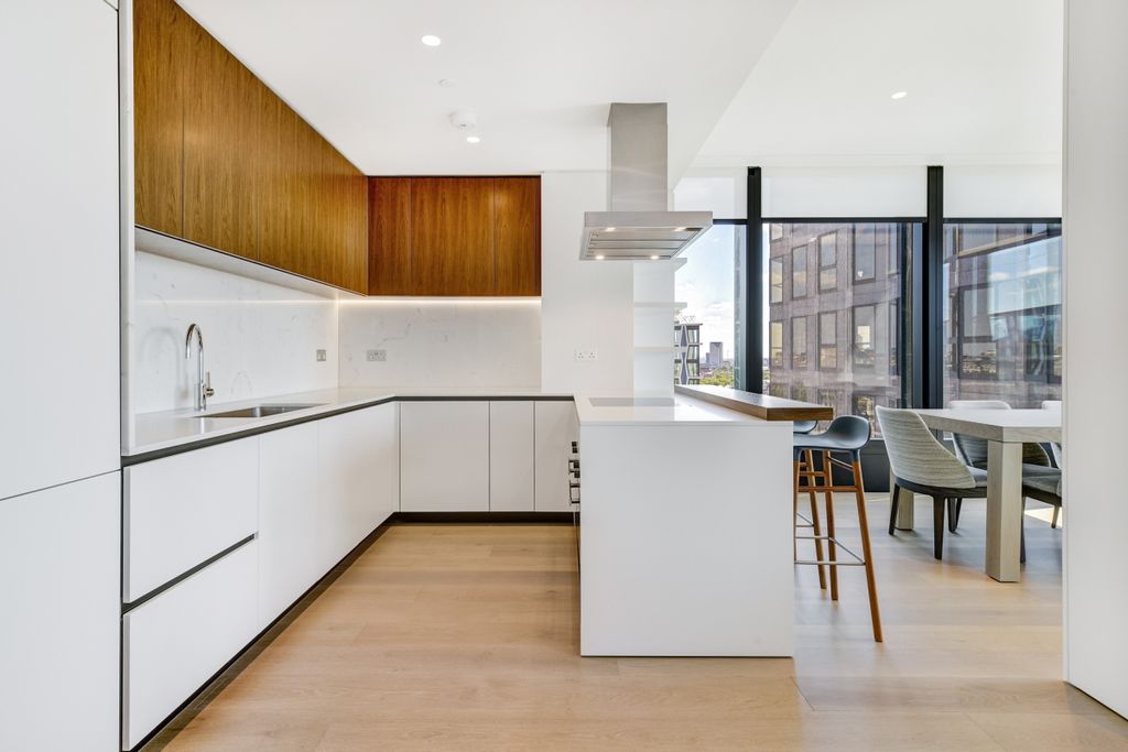 Property photo 2 of 22 Jll