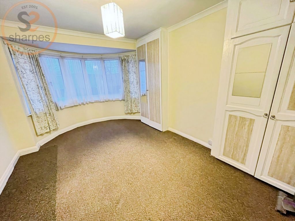 Property photo 3 of 15 1B443E26-8. 20Bedroom1