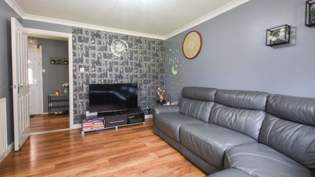 Property photo 2 of 22