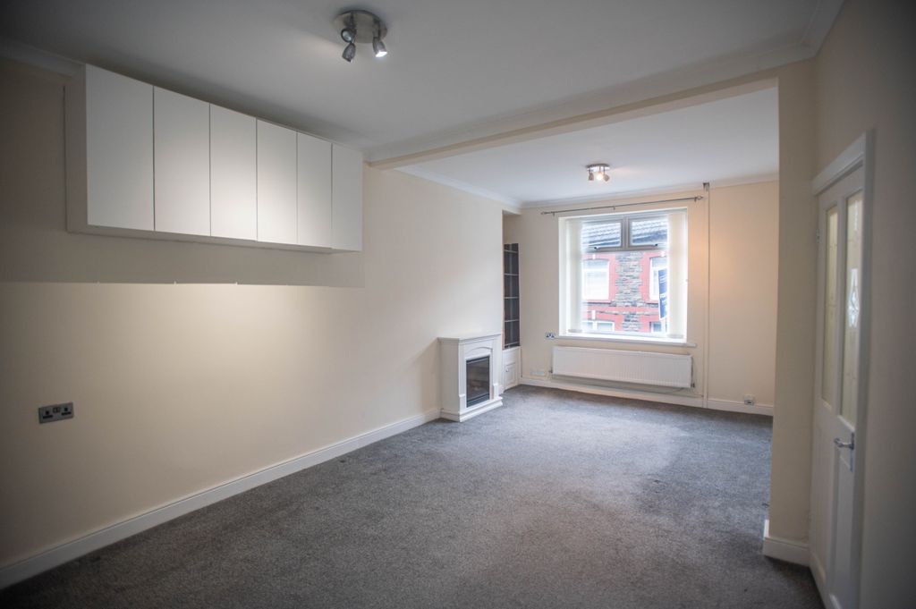 Property photo 2 of 20 Image 1