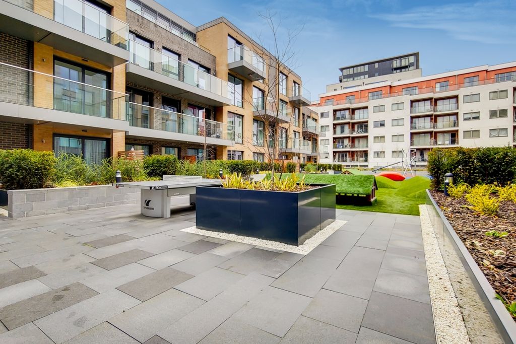 Property photo 3 of 14 1_Courtyard &amp; Gym...