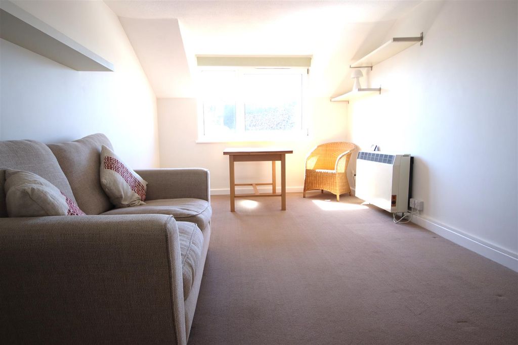 Property photo 3 of 6 Img_6411.Jpg