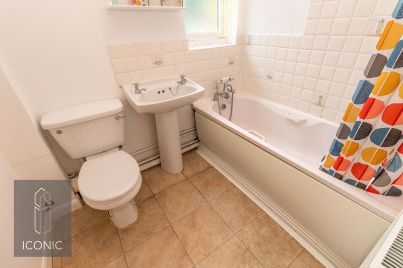 Property photo 2 of 7 Photo 5