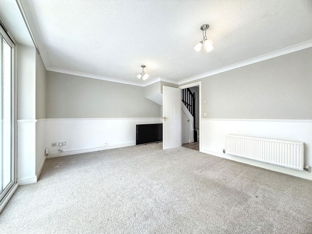 Property photo 3 of 24