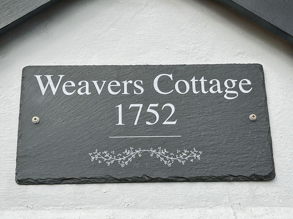 Property photo 2 of 23 Weavers Cottage