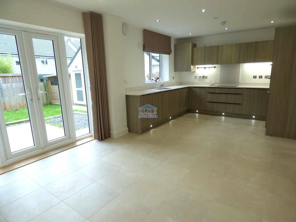 Property photo 2 of 19 Kitchen-Breakfast Room