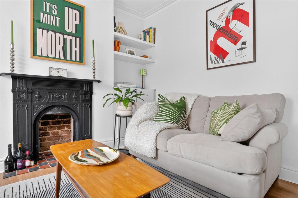 Property photo 3 of 12 3