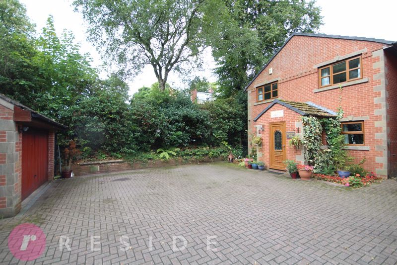 Property photo 2 of 24 House