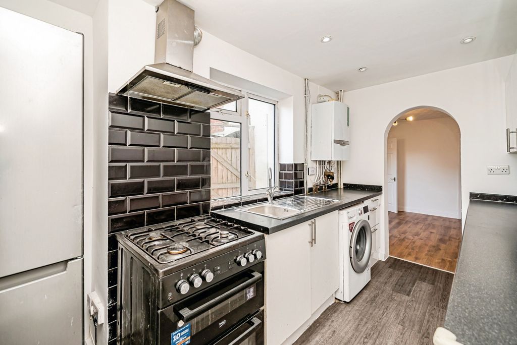 Property photo 3 of 23 Pbox-Img.Jpg