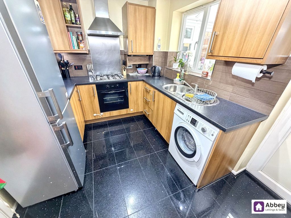 Property photo 2 of 13 Kitchen