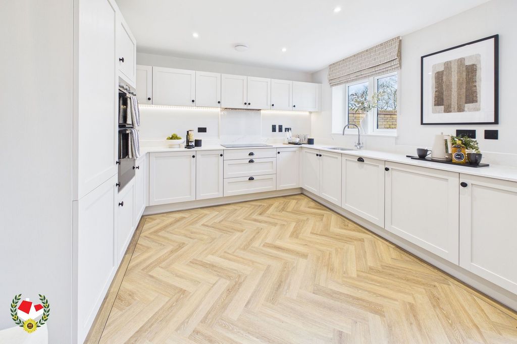 Property photo 3 of 27