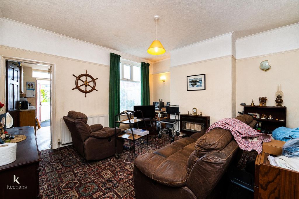 Property photo 3 of 14