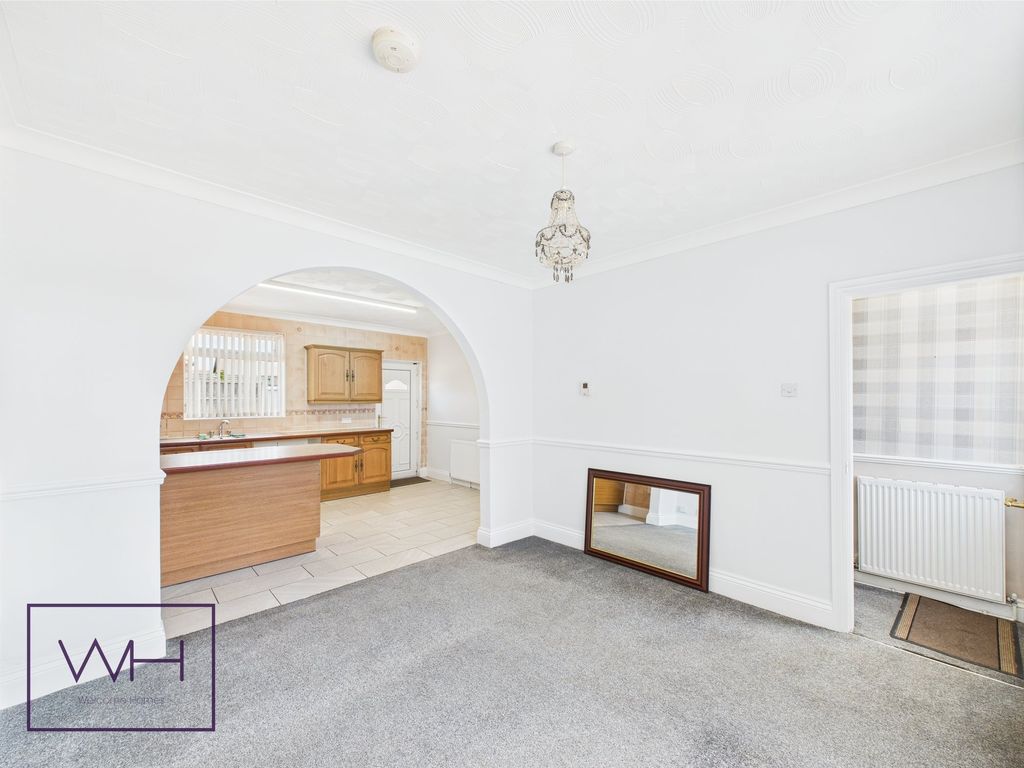Property photo 2 of 20 Cam03785G0-Pr0260-Still010