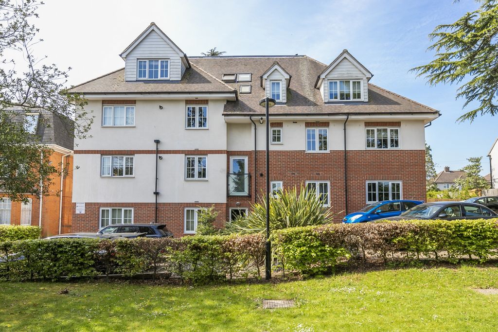 Additional image 12 of 2 bed flat for saleStation Road, Epping CM16