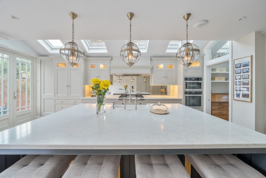 Property photo 1 of 18 1377076-6-69149A2...