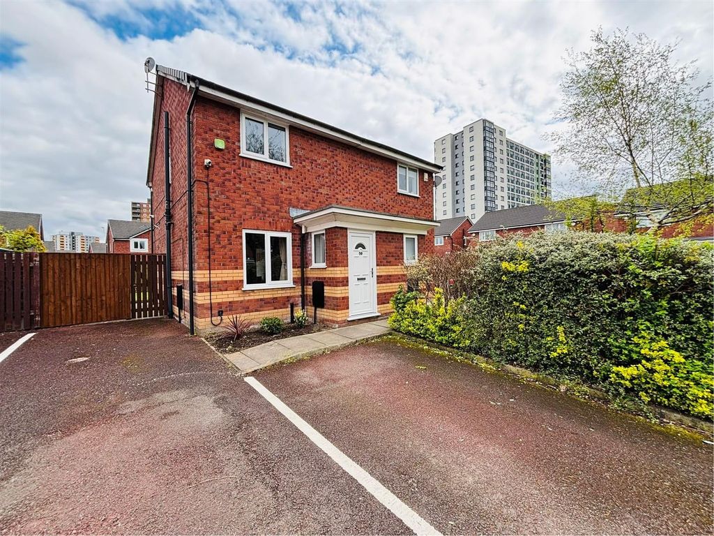 Property photo 2 of 16