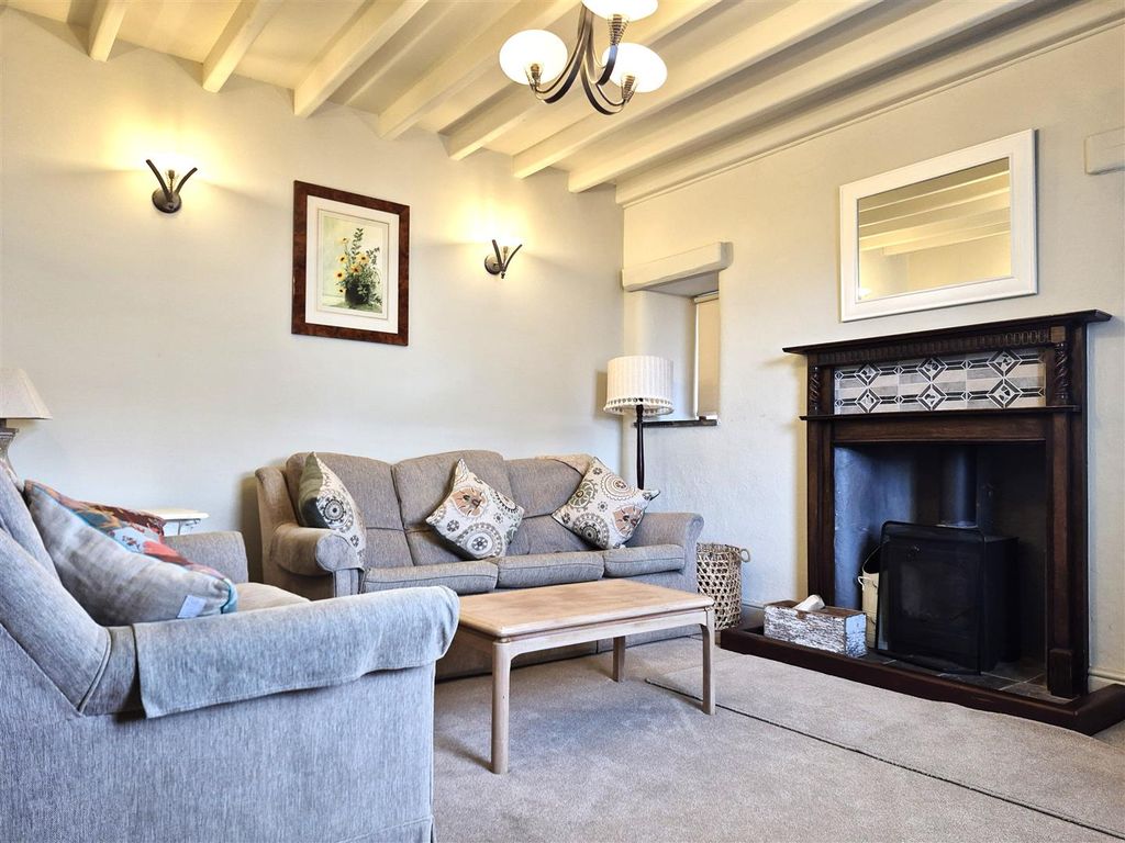 Property photo 2 of 16 Lounge 1.Jpg