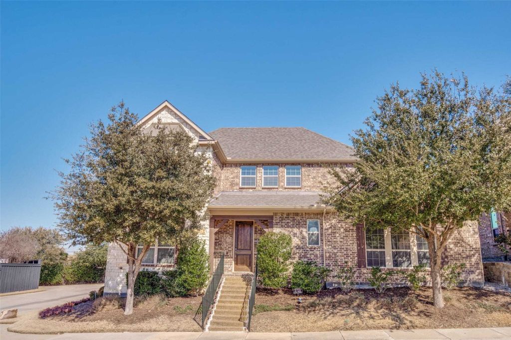 Property photo 1 of 27