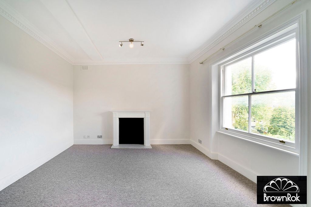 Property photo 2 of 6 W03