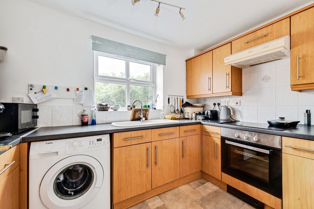 Property photo 3 of 8 Pbox-Img.Jpg