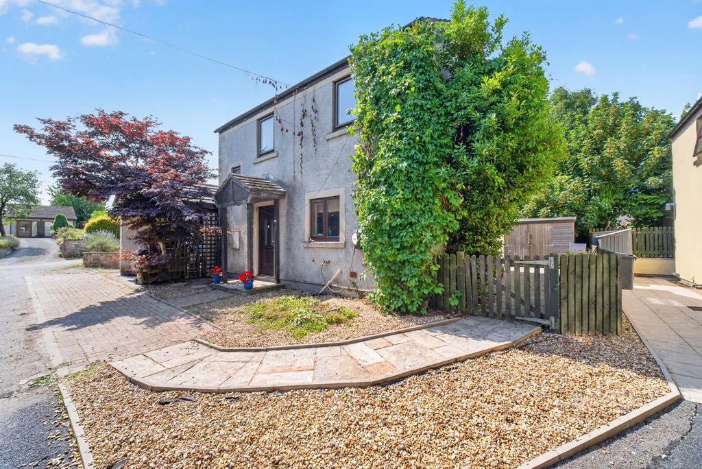 Property photo 1 of 20 External