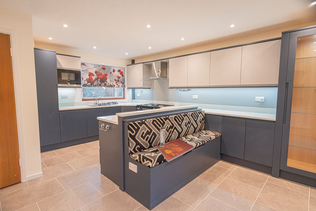 Property photo 2 of 14 20260108-Dsc0745820260108