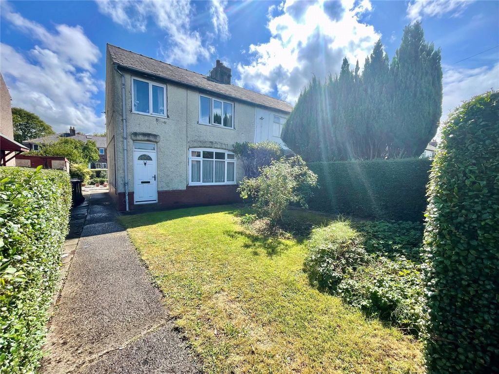 Property photo 1 of 12 Front