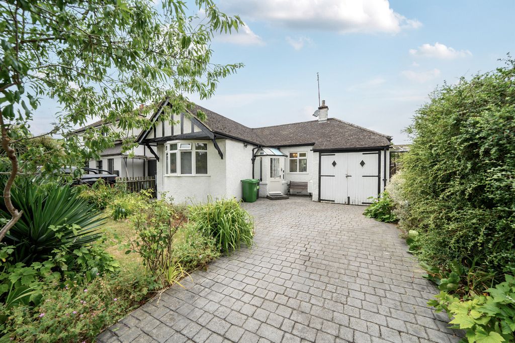 Property photo 1 of 20 External