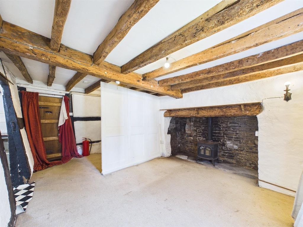 Property photo 2 of 19 18 - Cottage In Bretforton, Evesham.Jpg