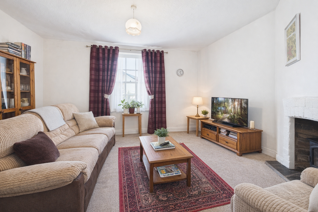 Property photo 2 of 9