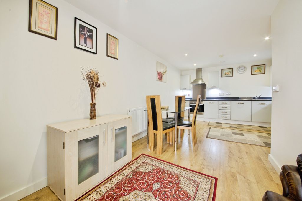 Property photo 3 of 20