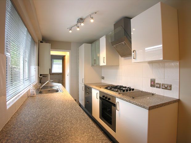 Property photo 3 of 11 4B_Kitchen_