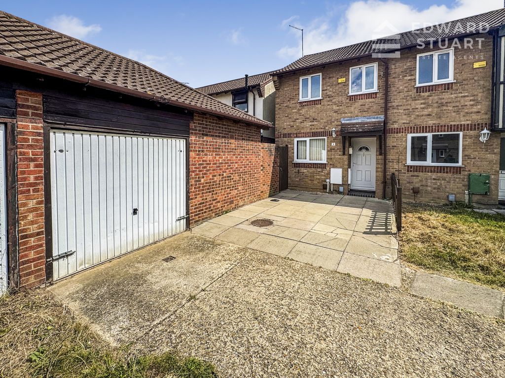 Property photo 1 of 10 2Â Bedroom End Terrace For Sale