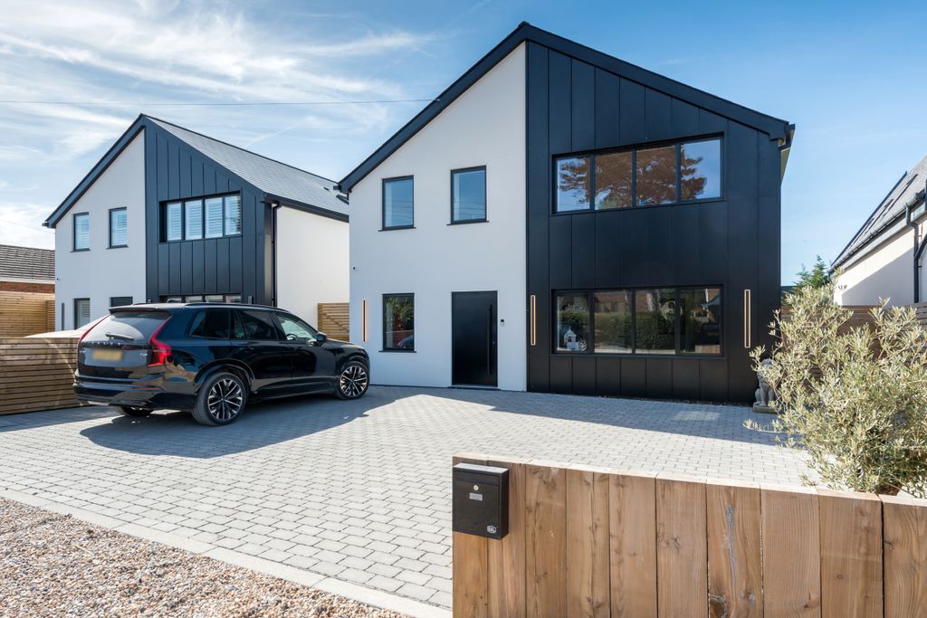 Property photo 1 of 28 30Hazapril-16