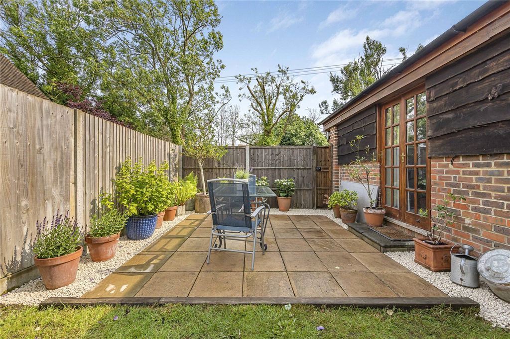 Property photo 3 of 27 Picture No. 33