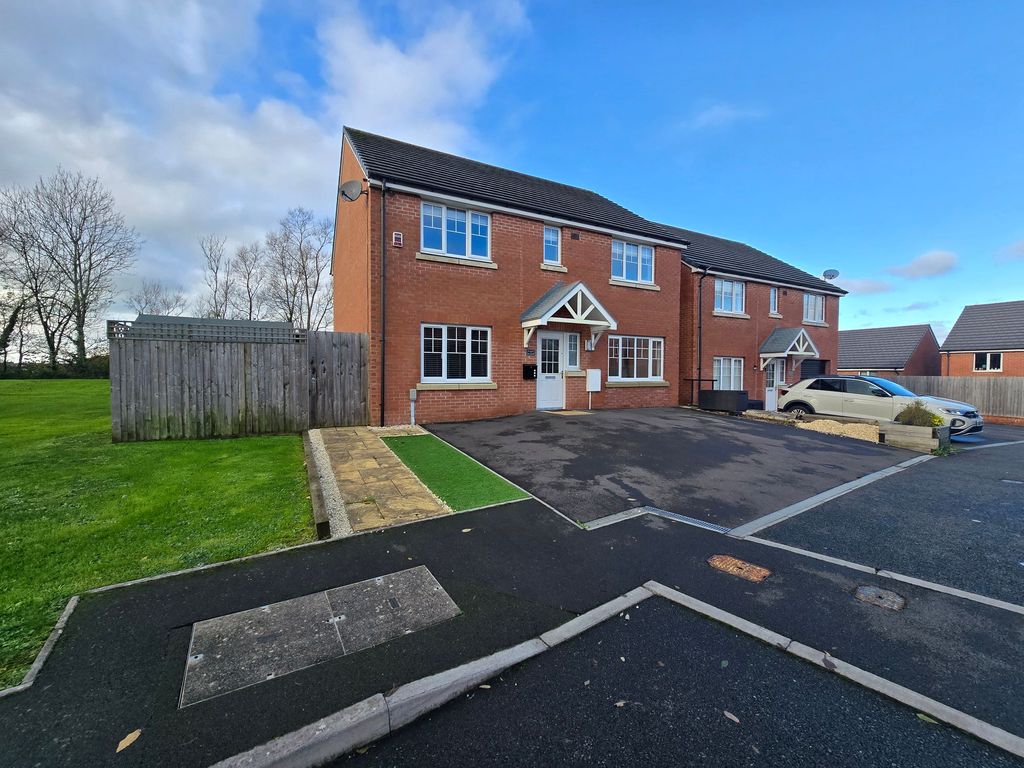 Property photo 1 of 36 Main