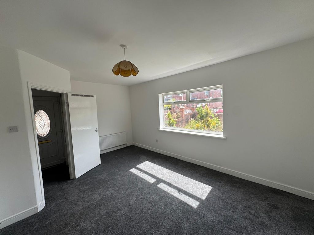 Property photo 2 of 13 Photo 1