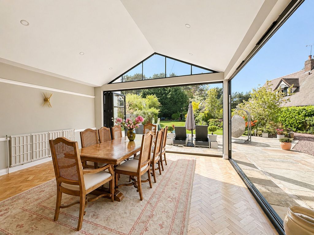 Property photo 2 of 42