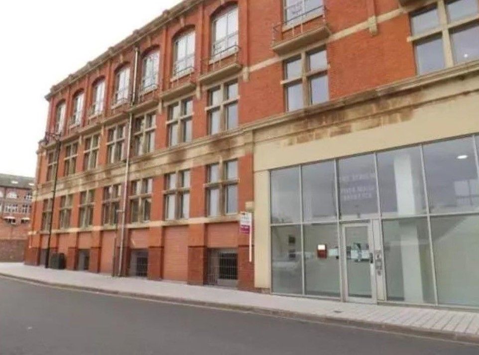 Property photo 1 of 12