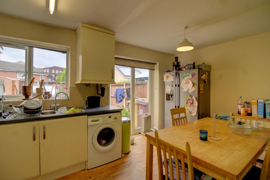 Property photo 3 of 16 3