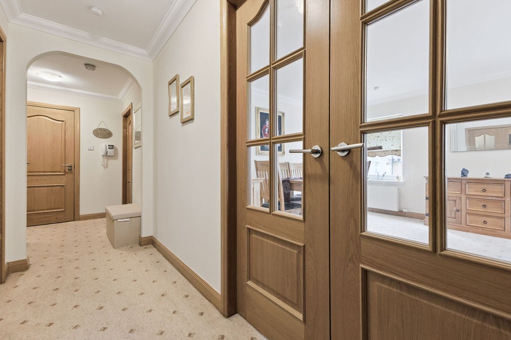 Additional image 6 of 2 bed flat for salePitheavlis Crescent, Oaklands Pitheavlis Crescent PH2