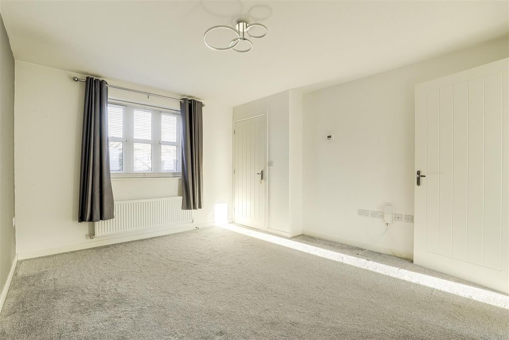 Property photo 2 of 16 02.Jpg